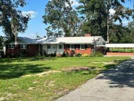 featured image of 4742 Cat Creek Rd