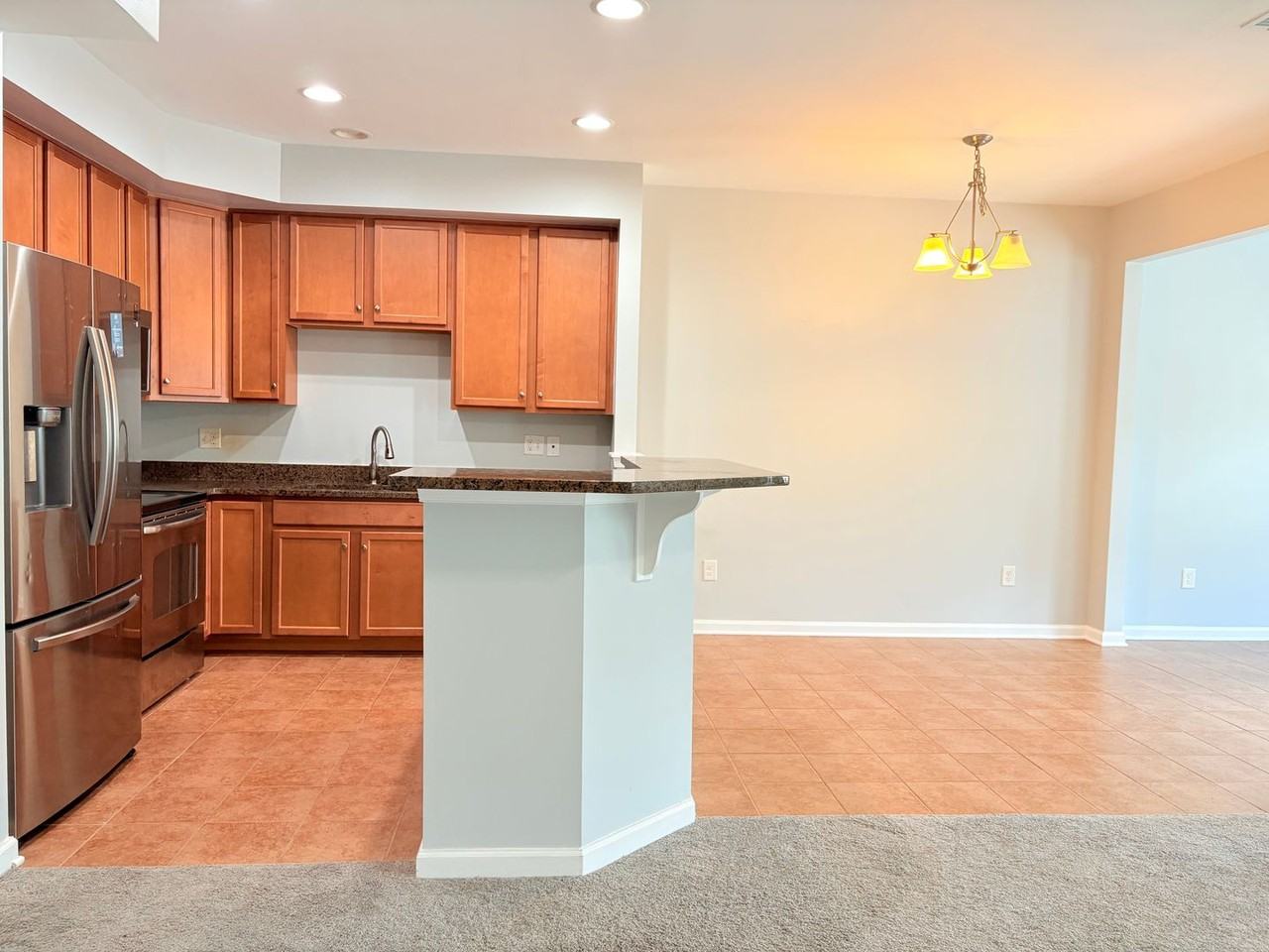 104 Riva Ct - Photo 3 of 11