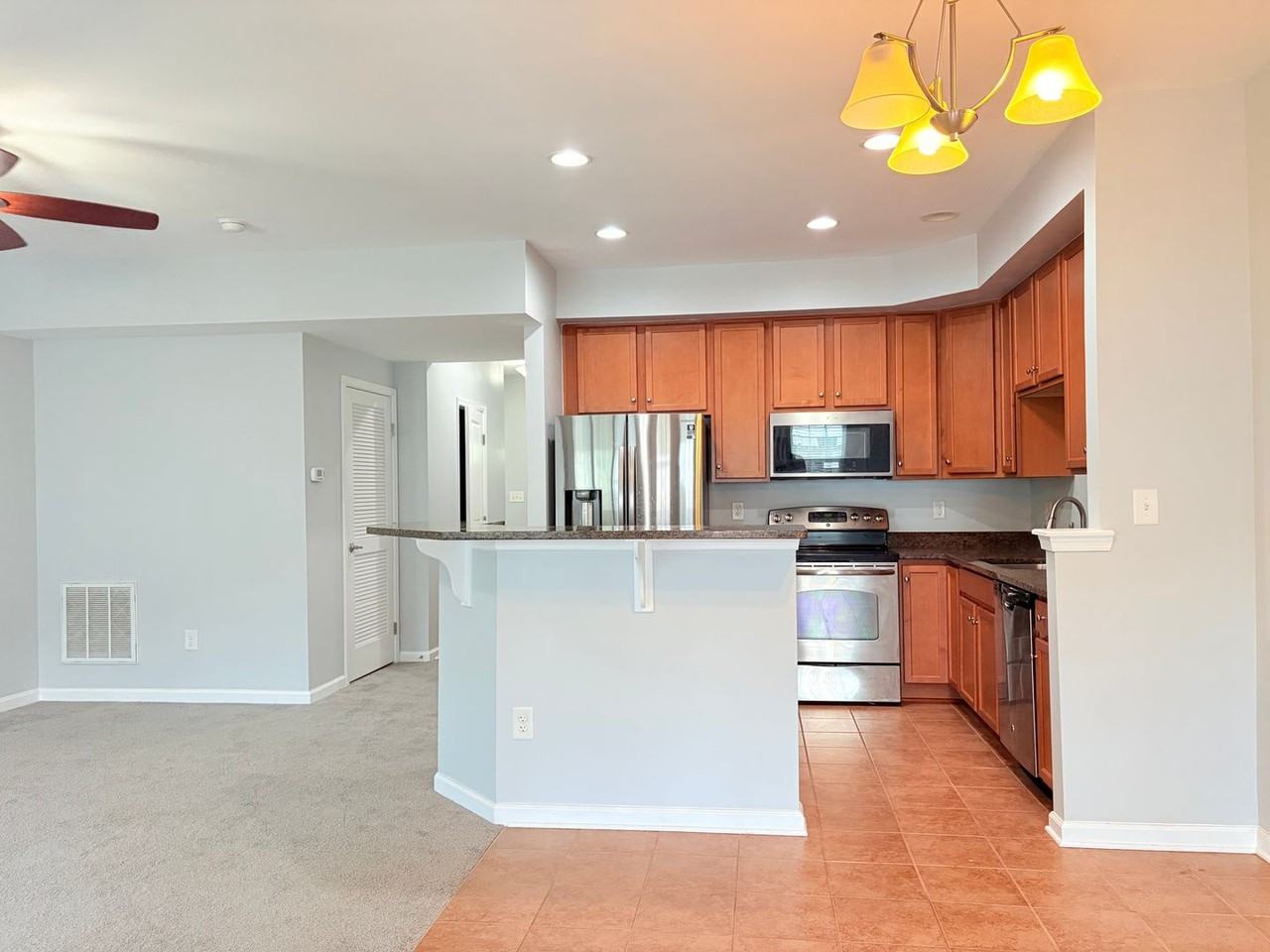 104 Riva Ct - Photo 6 of 11