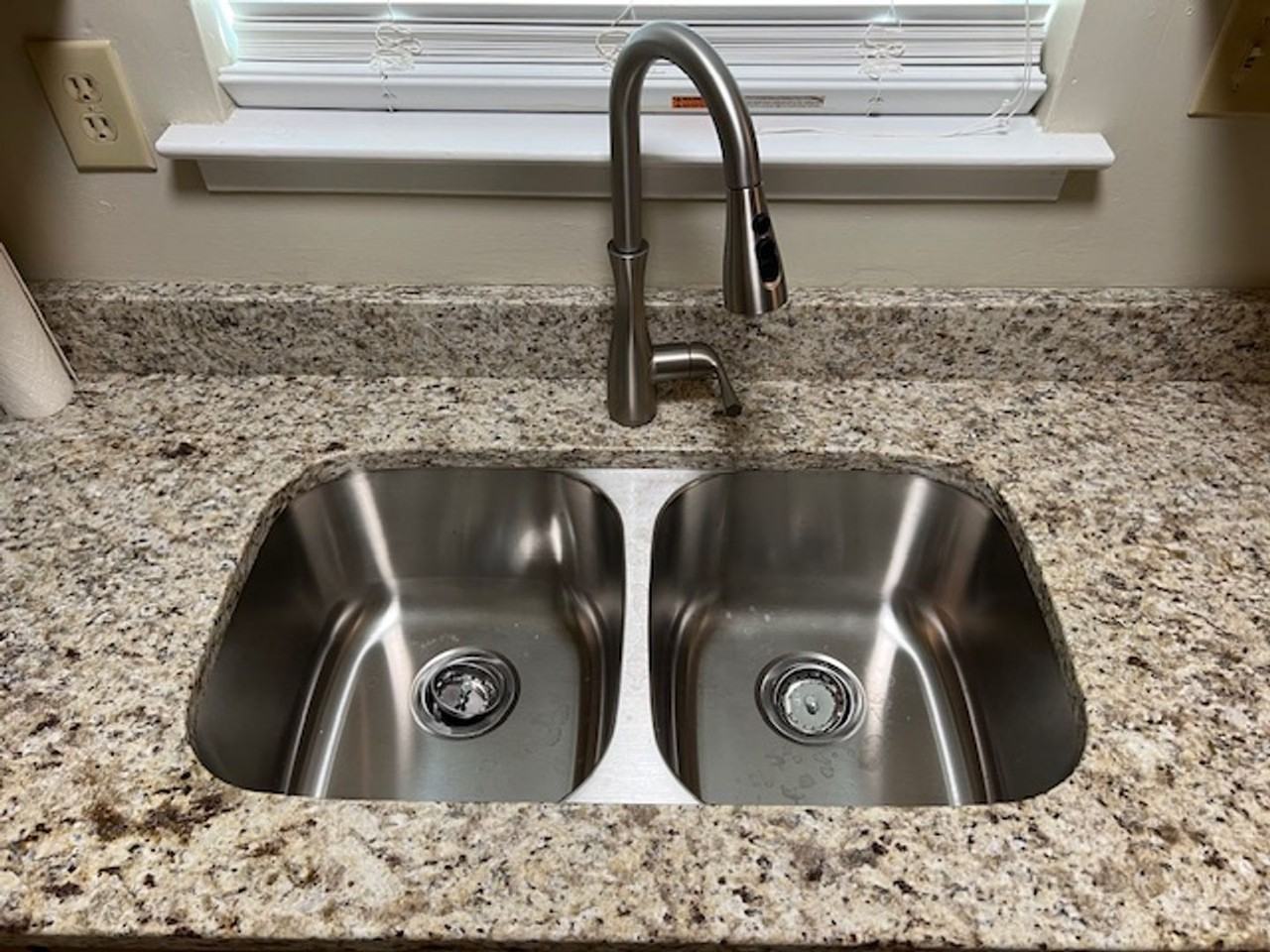 2707 Yorkshire Rd - Photo 6 of 18