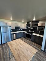 featured image of 220 E Greenfield Ln