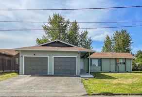 featured image of 1943 Green Ave