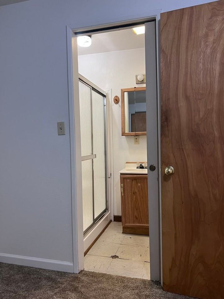 772B S Main St - Photo 6 of 6