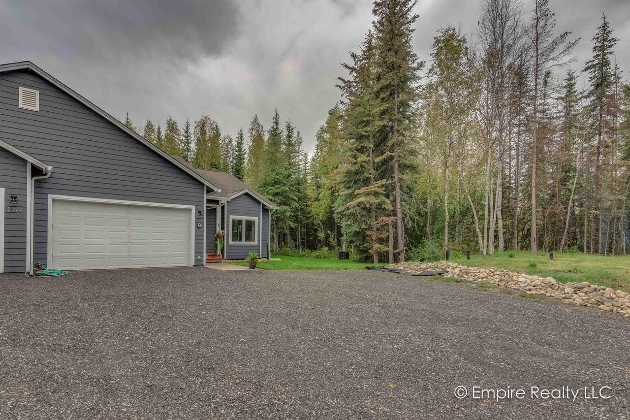 2315 Long Shadow Dr - Photo 2 of 18