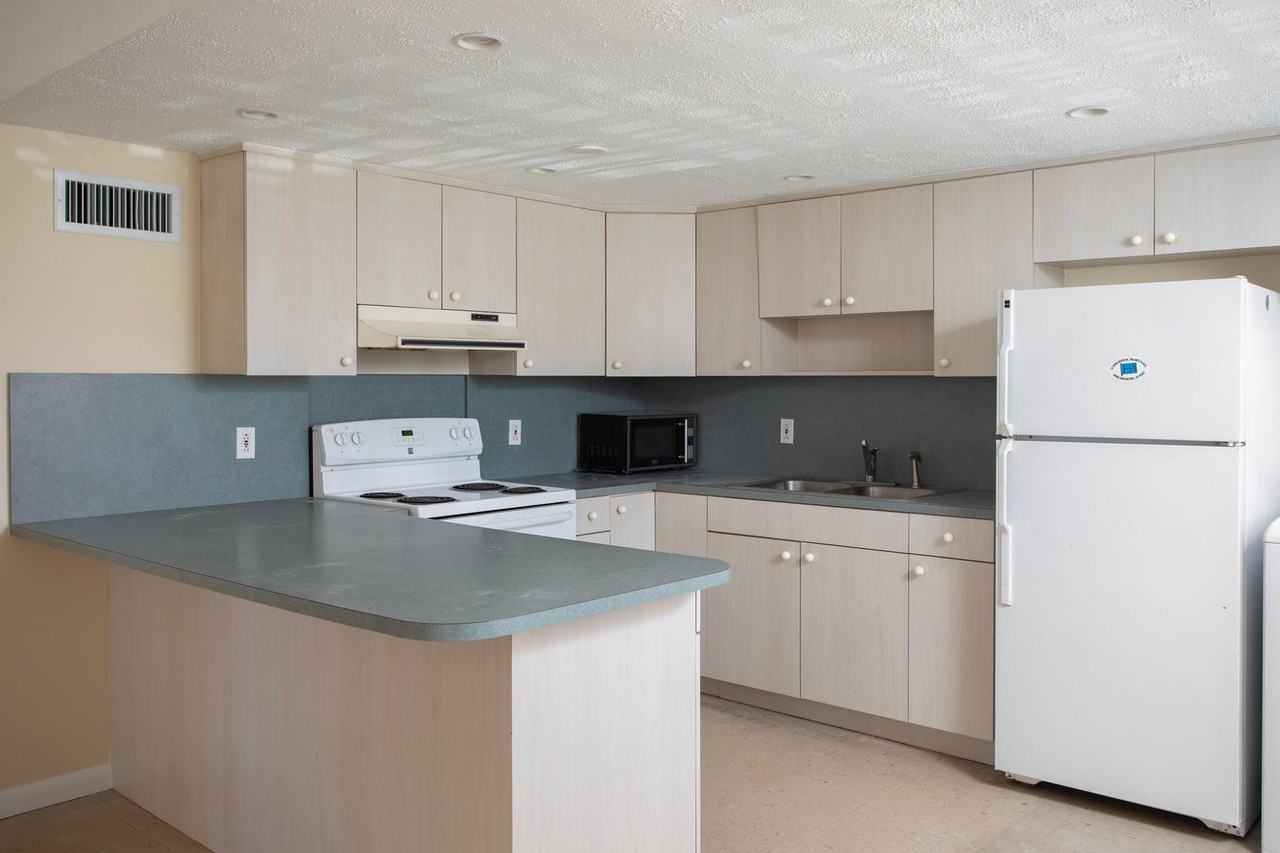 16 Aquamarine Dr #1 - Photo 7 of 13