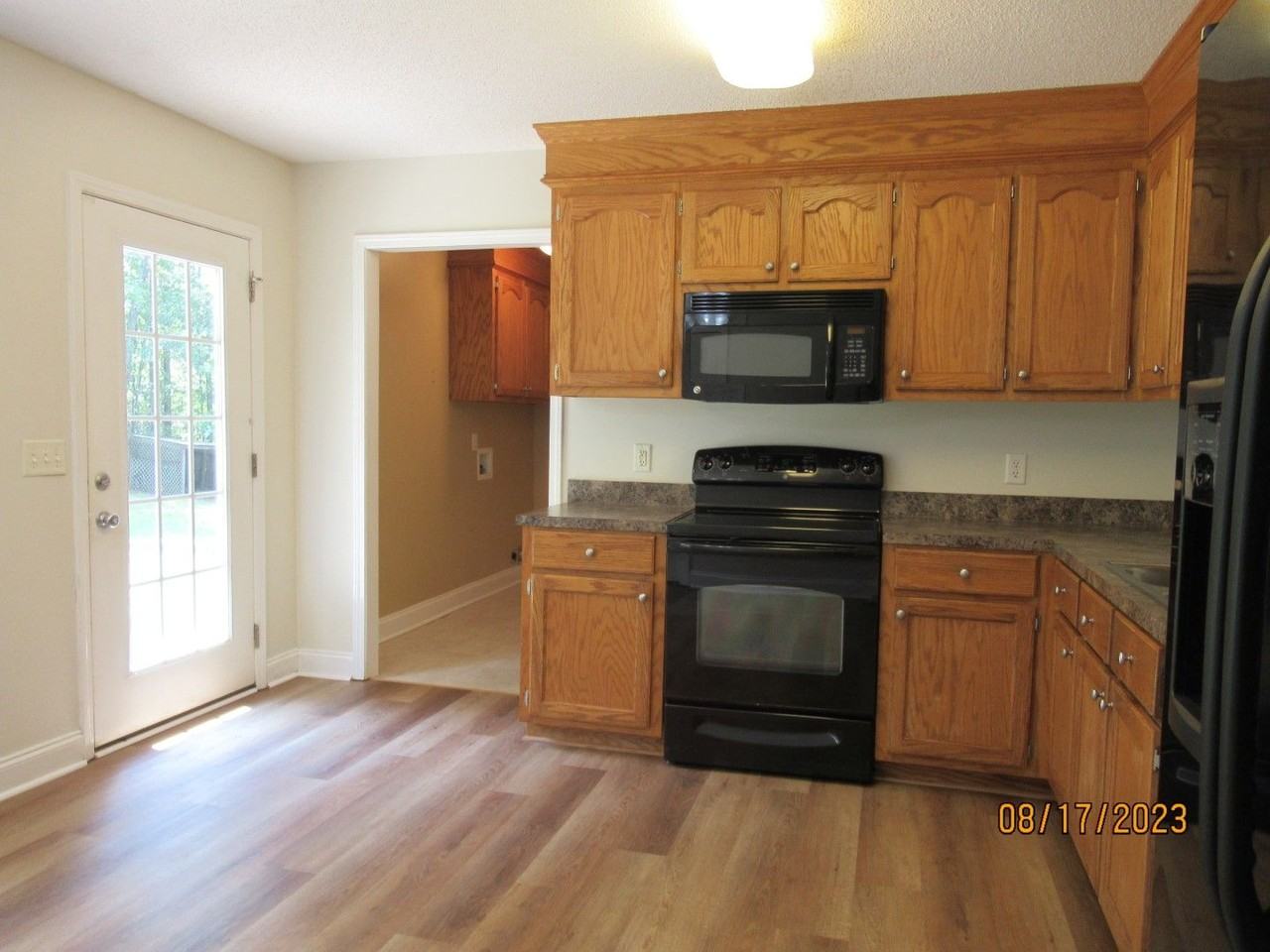 4690 Great Oak Circle - Photo 3 of 26