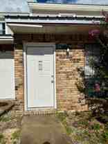 136 Alder Ave Se - Photo 1 of 1