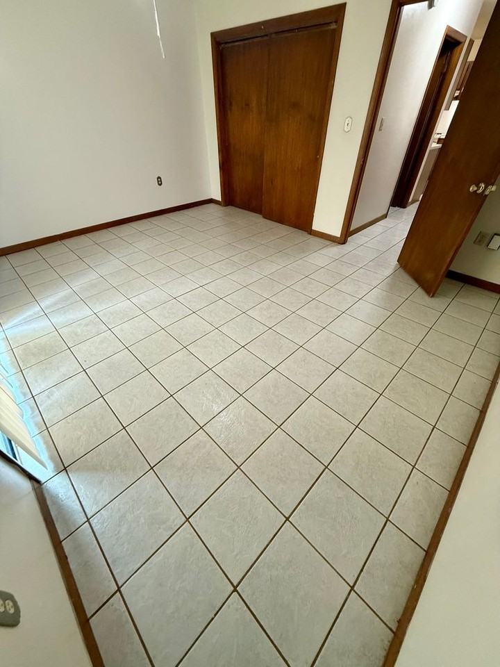 136 Alder Ave Se - Photo 6 of 13