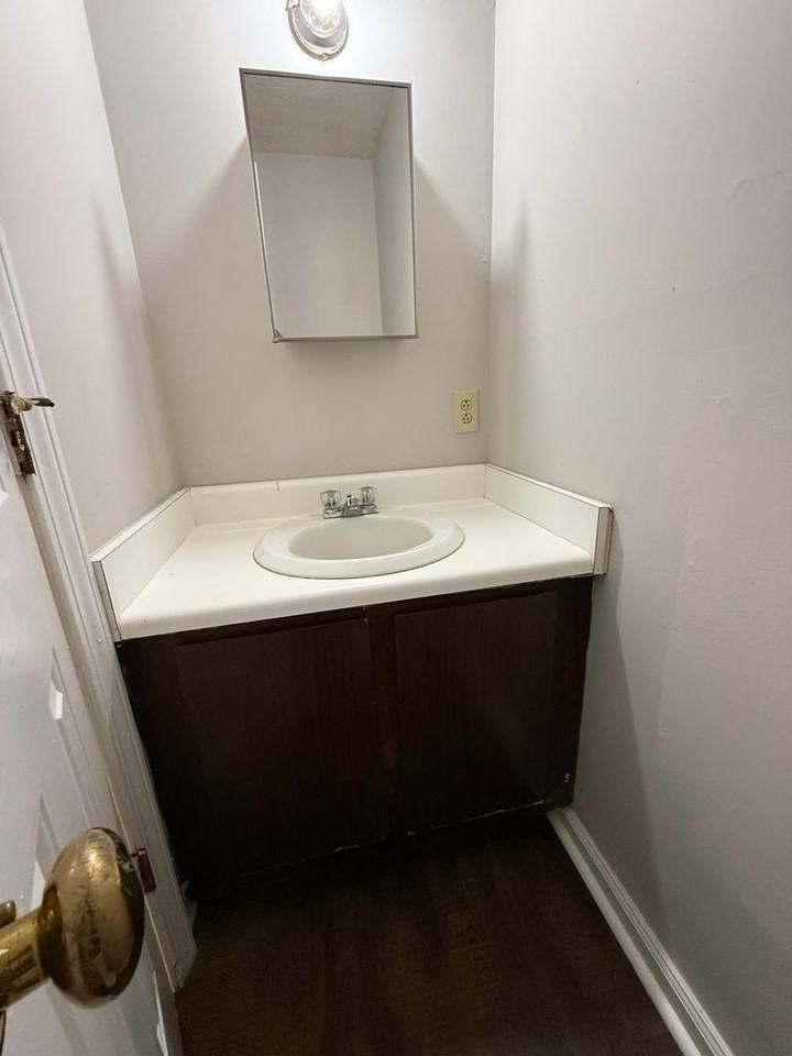 325 Leafmore Rd Sw - Photo 5 of 11
