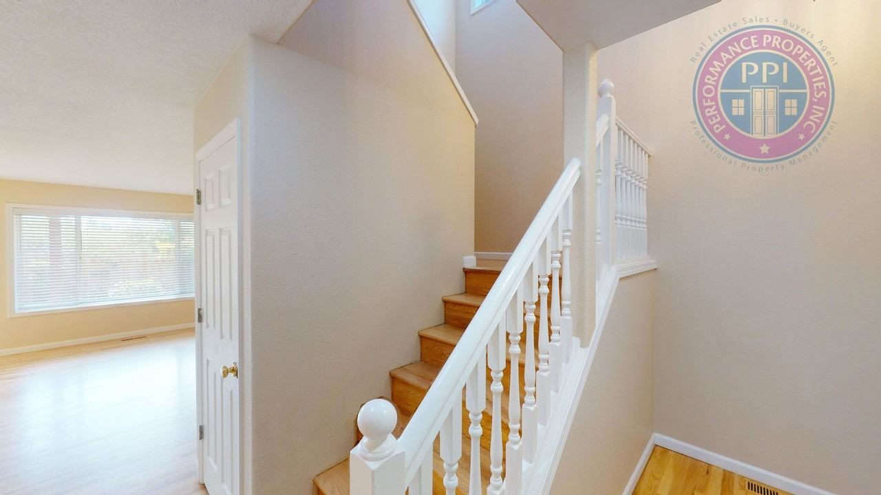 14910 Nw Marguerite Ln - Photo 2 of 32