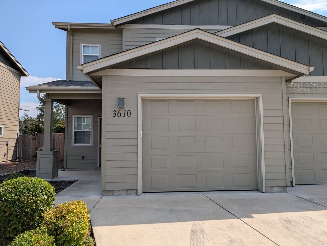 3610 Phantom Way - Photo 2 of 28