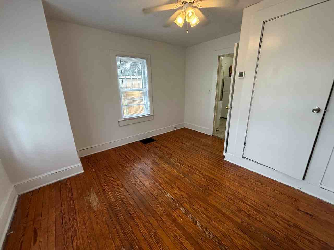 625 Progress St Ne - Photo 5 of 12