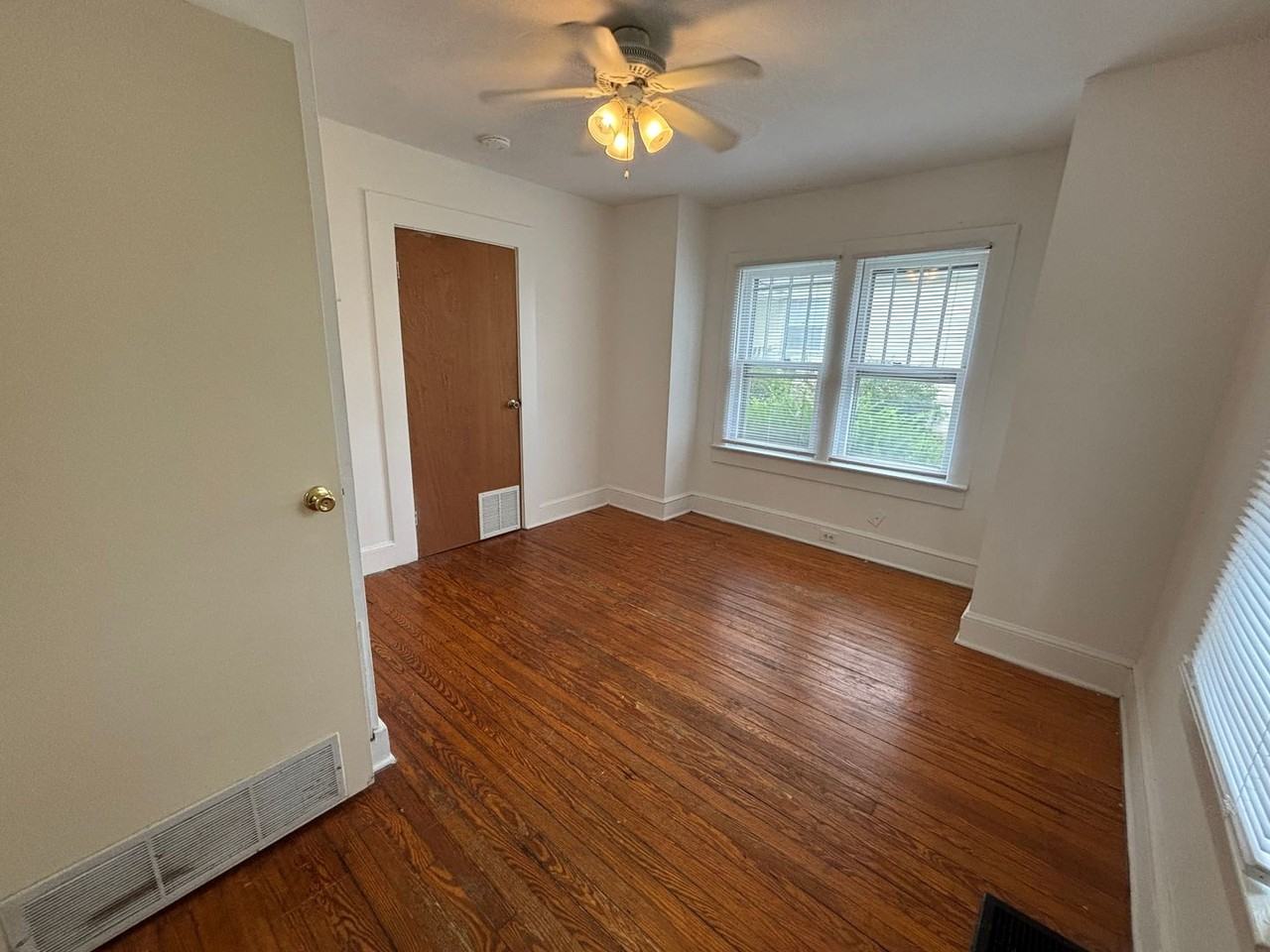 625 Progress St Ne - Photo 6 of 12