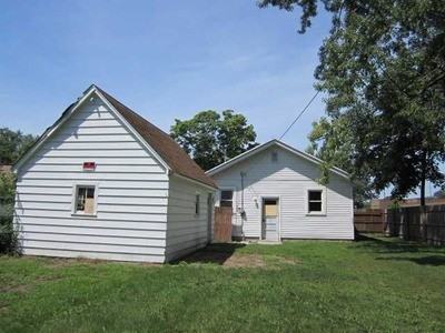 140 S Wildwood Ave - Photo 2 of 8