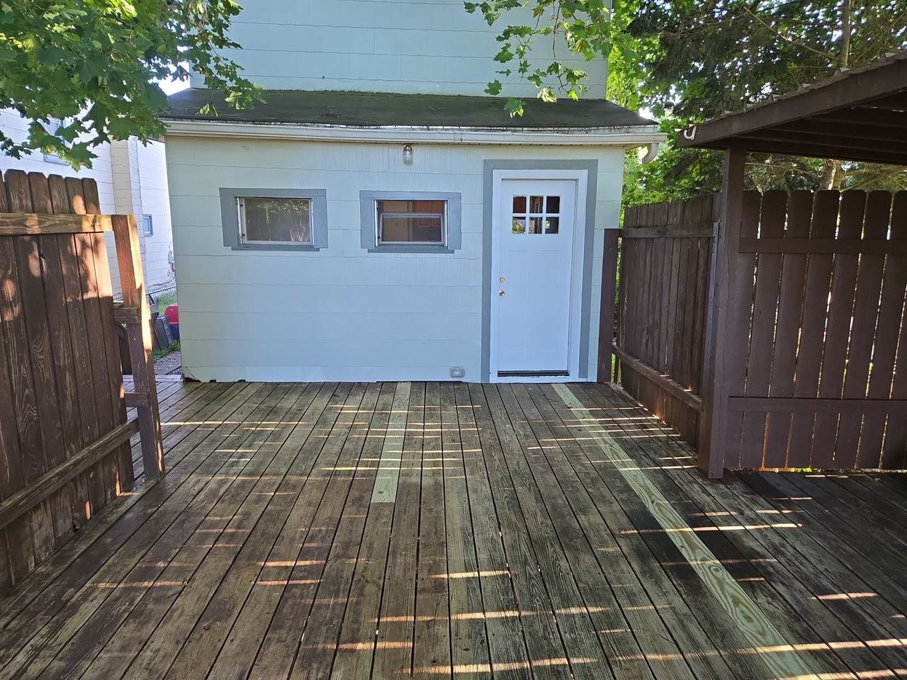 138 W Bloss St - Photo 3 of 27