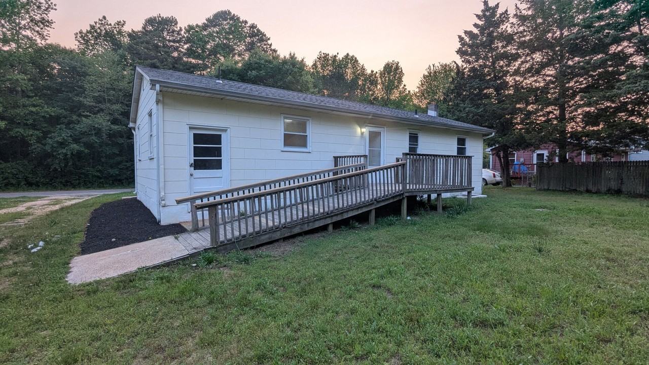 1414 Osborne Dr - Photo 2 of 11