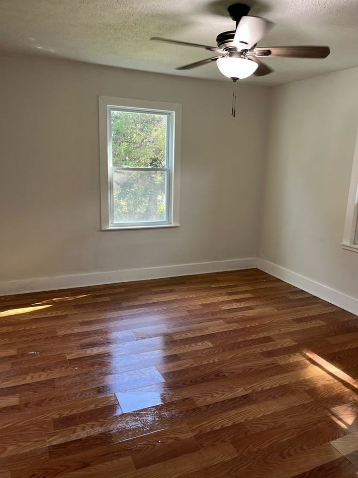 96 Lauras Ln - Photo 3 of 3