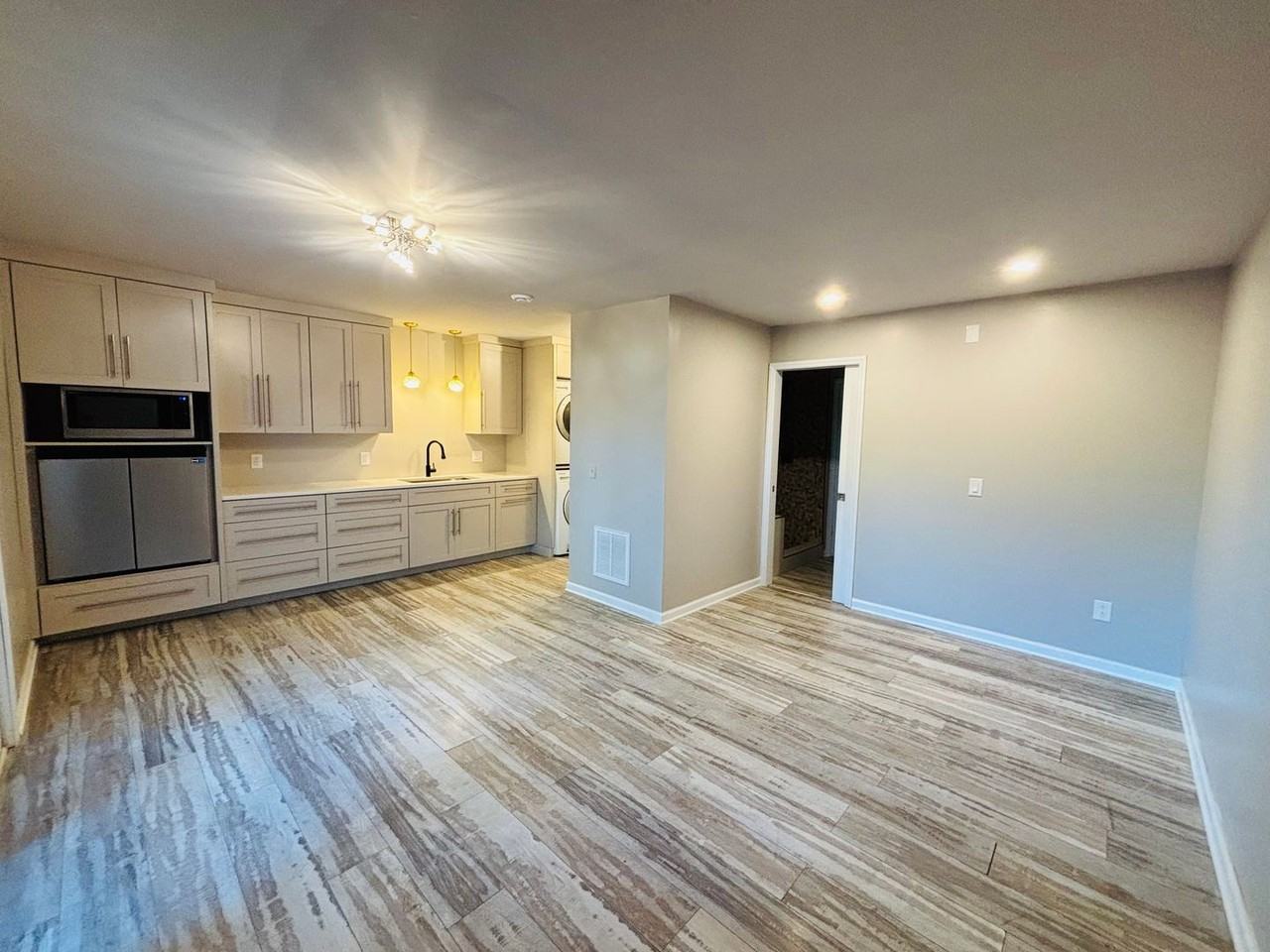 2508 Ridge Rd - Photo 2 of 23