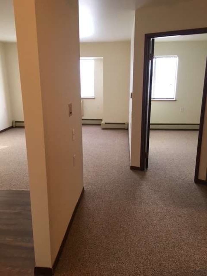 Stone Creek Willowbrook Apartments - Photo 2 of 4