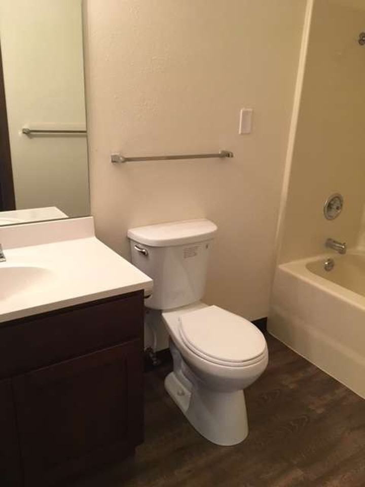 Stone Creek Willowbrook Apartments - Photo 3 of 4