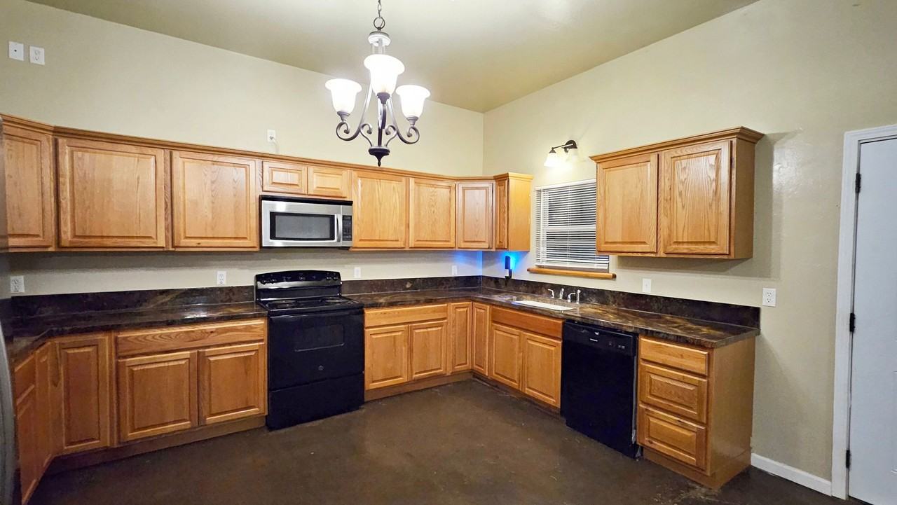 2751 Cobalt Court Northwest - Photo 7 of 23