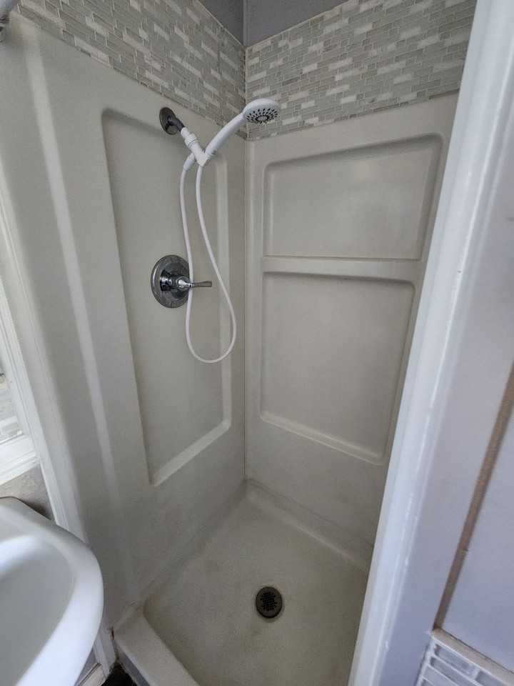 9028 N 11th St #3 - Photo 5 of 6