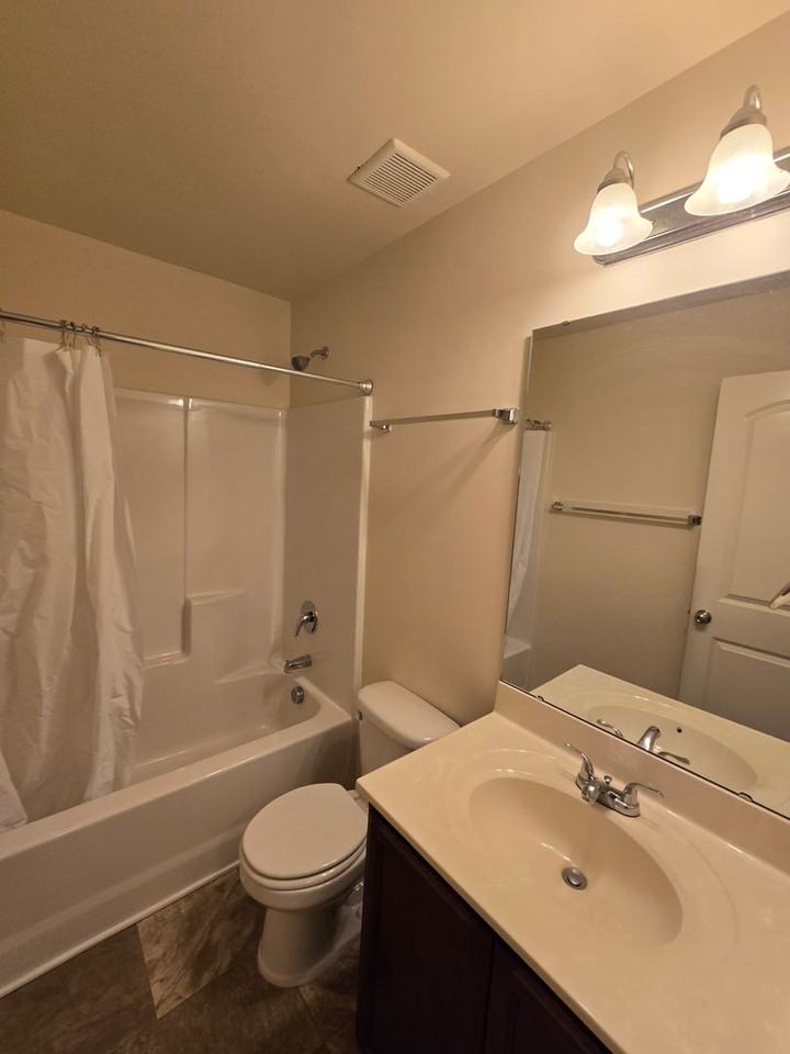 88 Aleah Ct - Photo 3 of 15