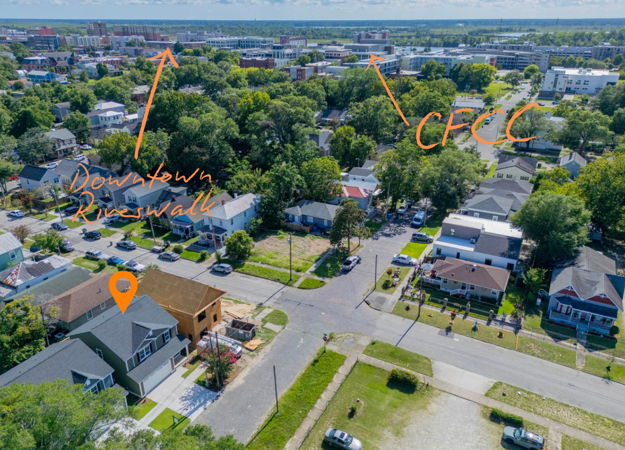 602 Bladen St - Photo 3 of 18