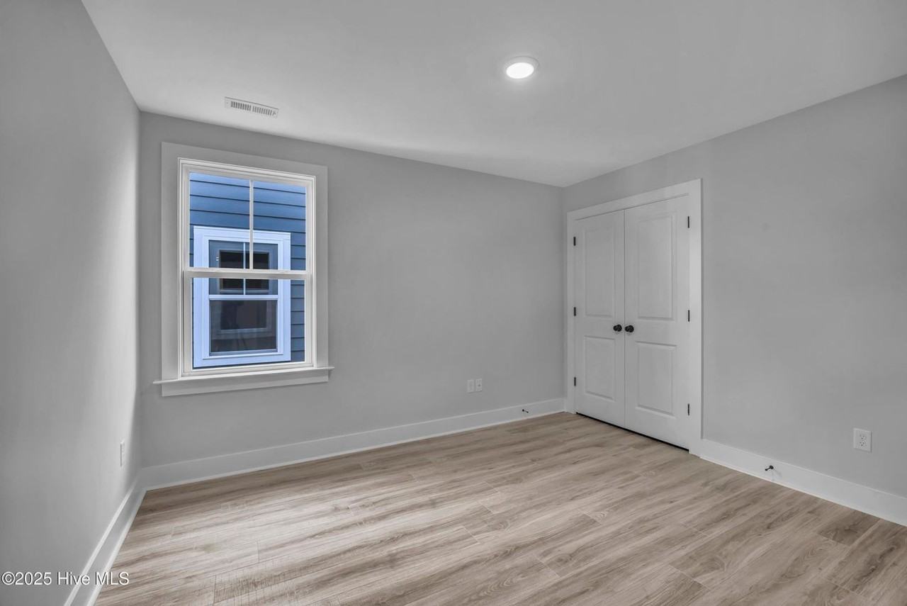 602 Bladen St - Photo 5 of 18