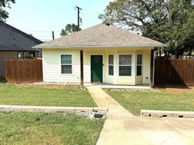 311 E Shepherd St - Photo 1 of 1