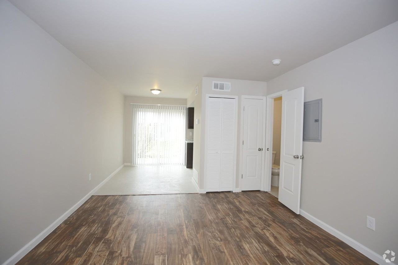 Park Place Townhomes - Photo 4 of 40