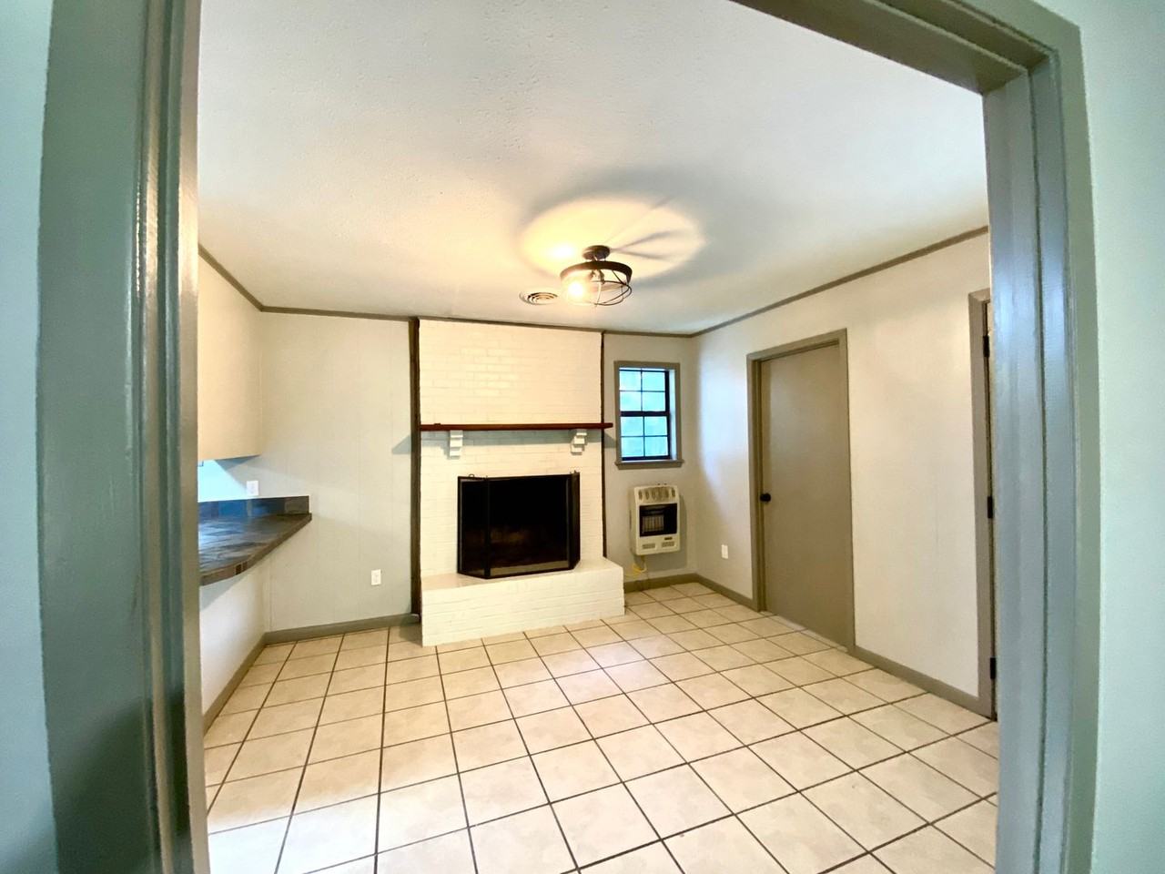 4423 Mount Vernon Rd - Photo 3 of 18