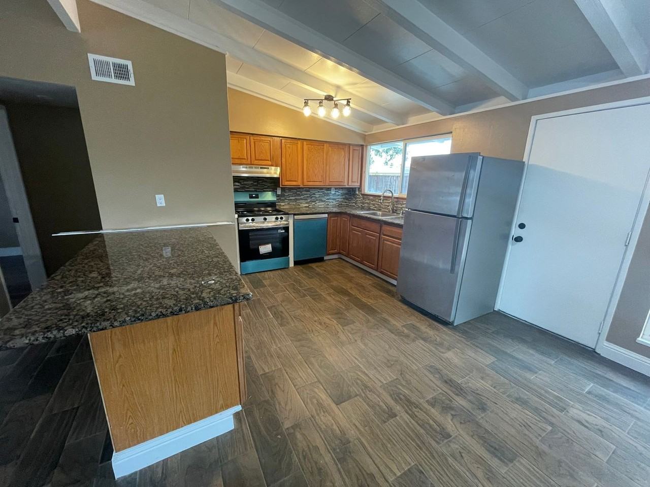 27872 Miami Ave - Photo 3 of 12