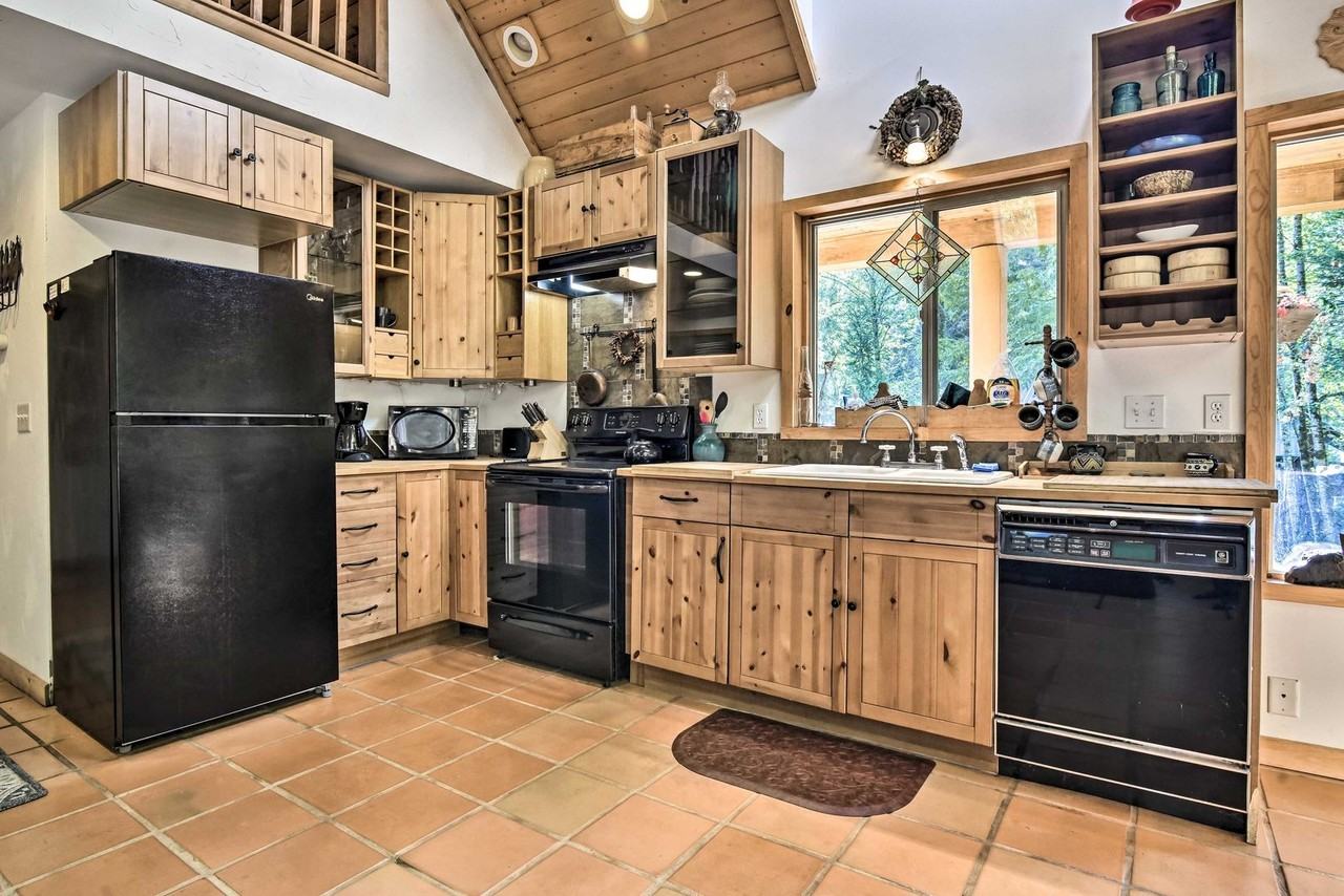 21561 E Hideaway Ln - Photo 3 of 12