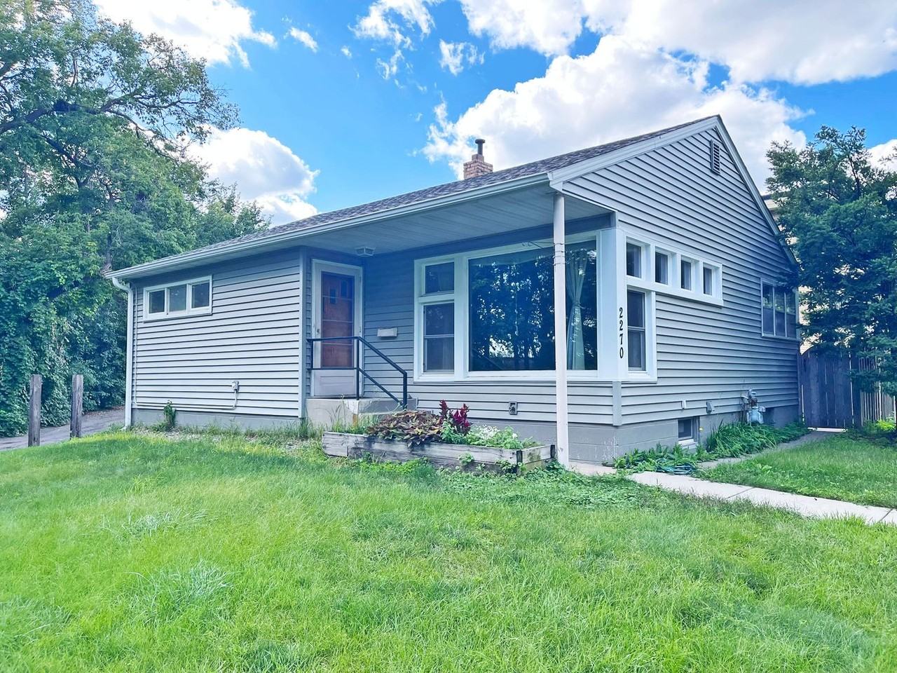 2270 Priscilla St - Photo 2 of 18