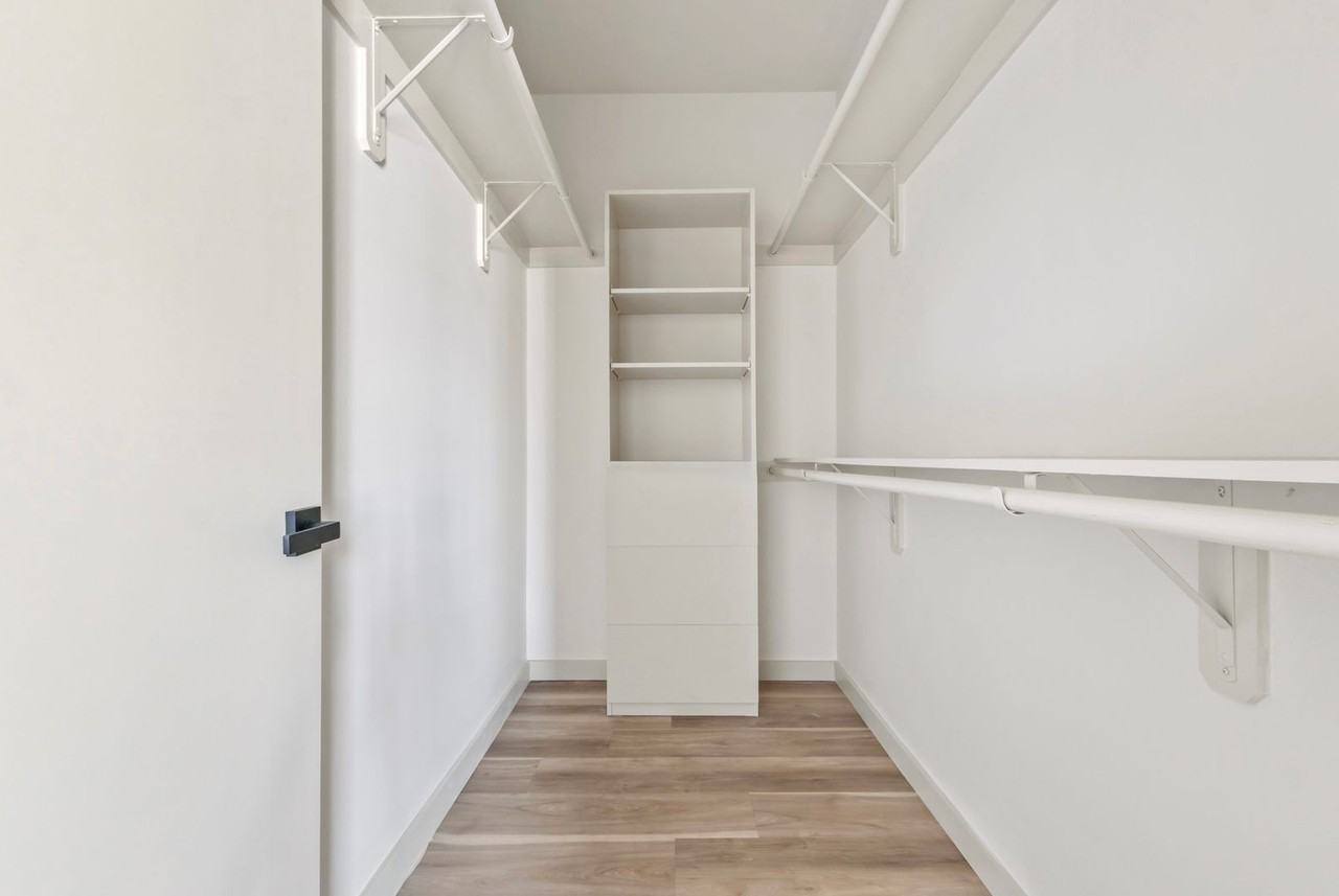 225 E. New Hampshire - Photo 7 of 31