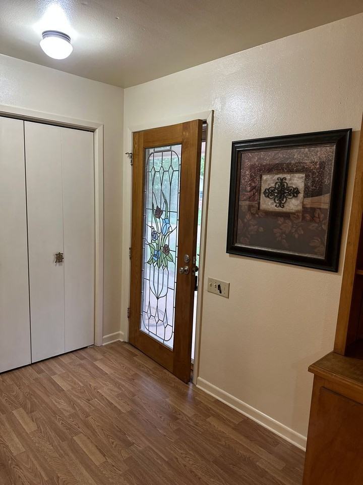 2301 Post Oak Rd #B - Photo 3 of 28