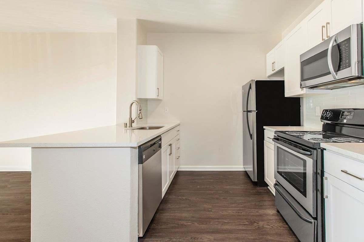 1555 Galindo St - Photo 6 of 23