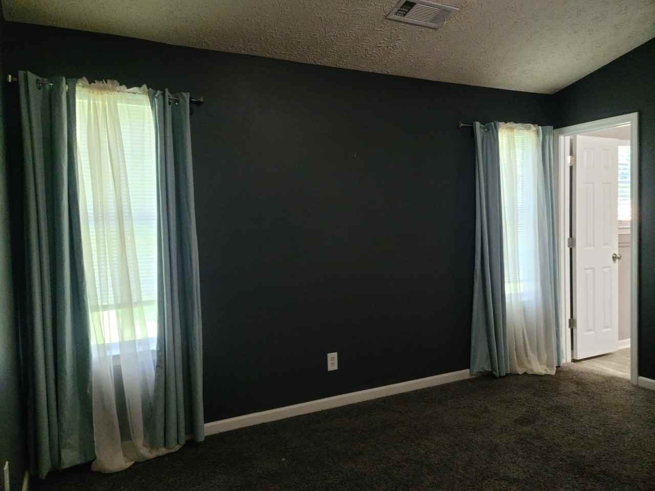 Braddock Ct & Winding Woods Trail