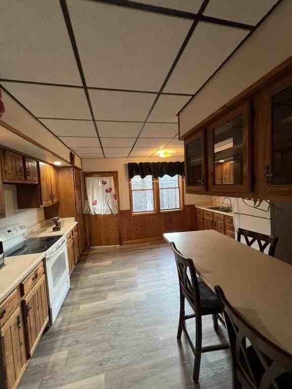 1074 Priestley Ave - Photo 2 of 11
