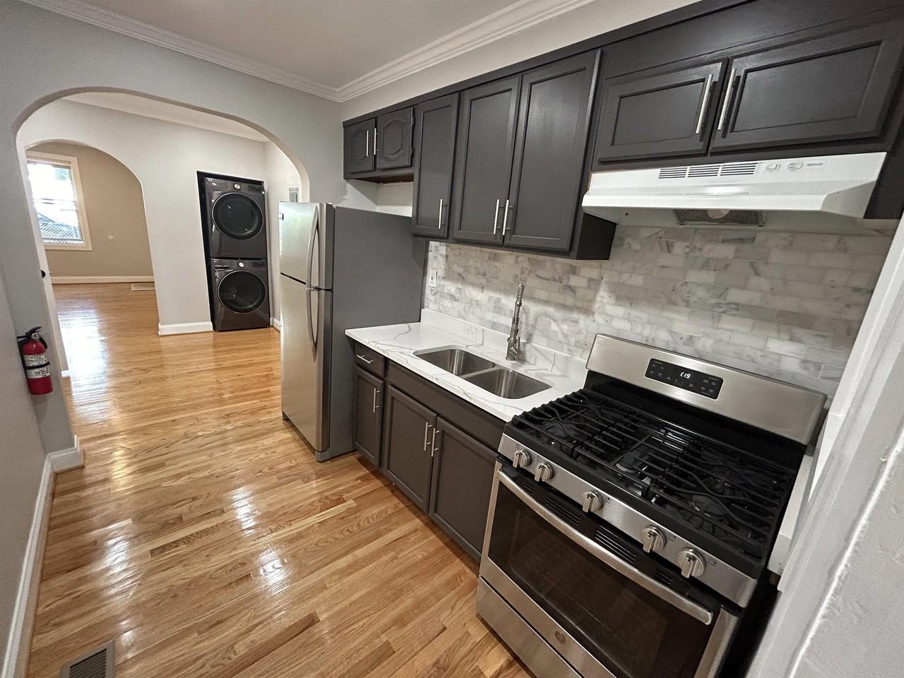 1250 Holbrook Ter Ne #1 - Photo 3 of 20