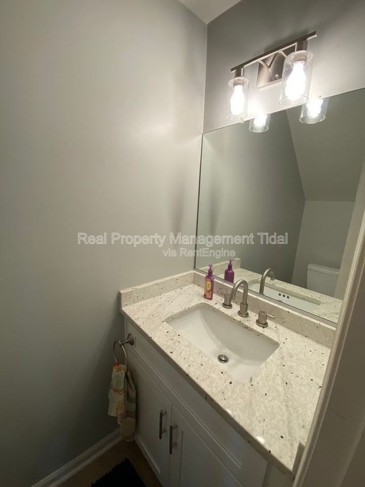 105 Heather Way #C - Photo 6 of 16