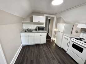 1073 Albert Rd #UPPER - Photo 1 of 1