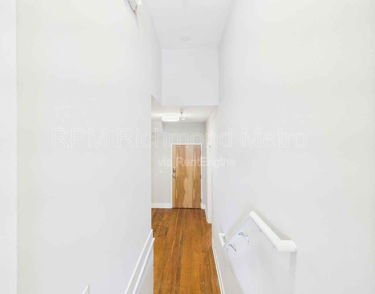 22 E Broad St #201 - Photo 6 of 13