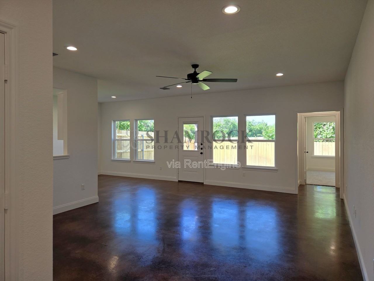 159 W Windmill Way - Photo 3 of 18