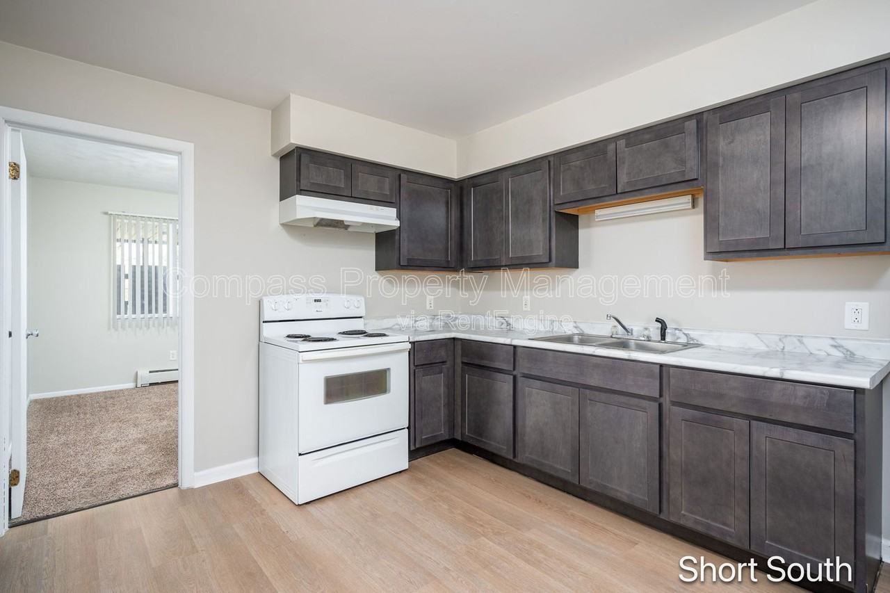 1605 Bacon Ave #10 - Photo 2 of 14