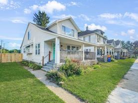 729 Crescent St Ne - Photo 1 of 1