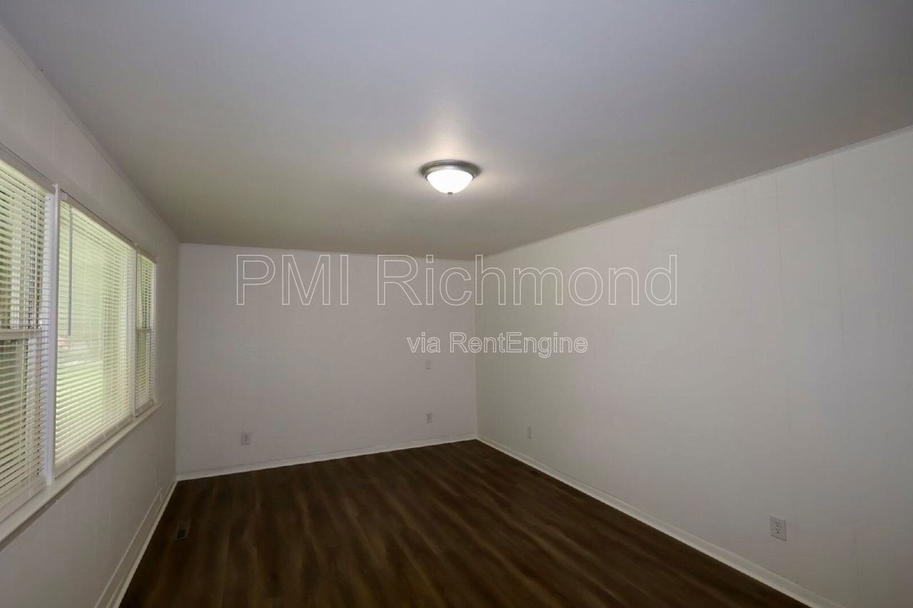 1806 Powhatan St - Photo 6 of 26