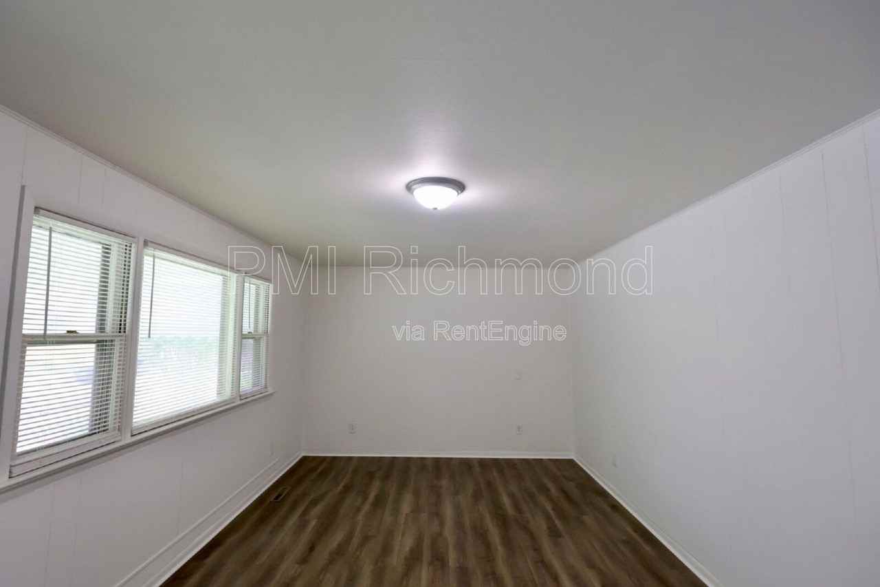 1806 Powhatan St - Photo 7 of 26