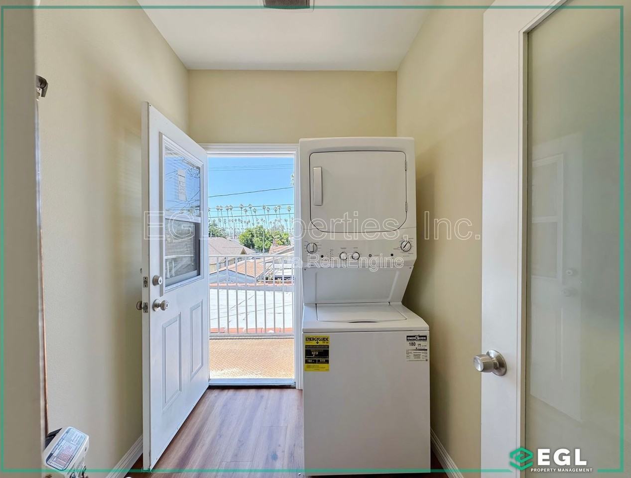 4501 1/2 S Gramercy Pl - Photo 6 of 11